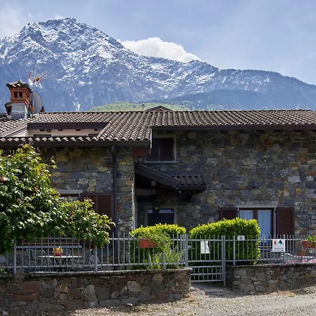 Сasa de vacaciones Holiday Rustico Belvedere-1 By Interhome Colico
