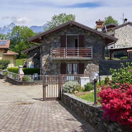 Сasa de vacaciones Holiday Rustico Belvedere-1 By Interhome Colico